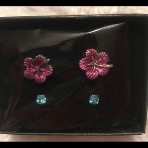 NEW IN BOX- Earrings 2 pieces